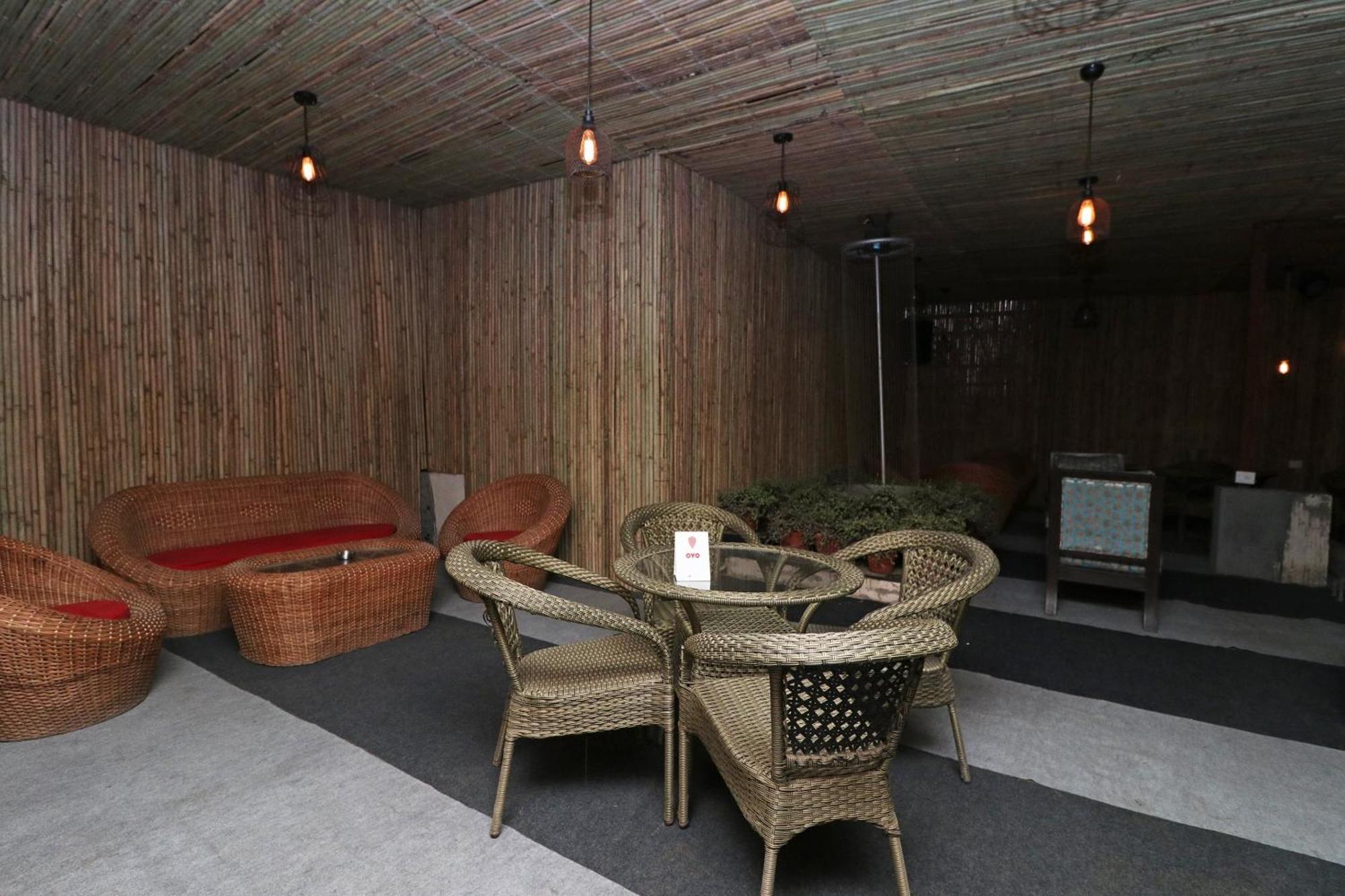 Hotel Townhouse Satguru Enclave Road Gurgaon Jāmb Exterior foto